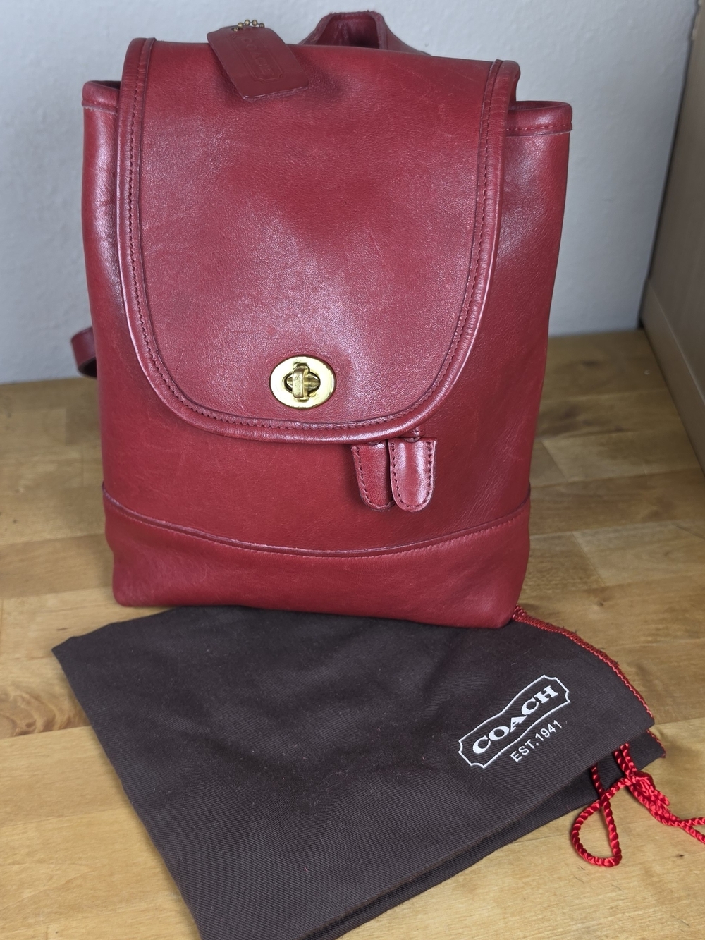 Coach 9960 Red Leather Daypack Backpack Exceptional Vintage Condition Hang Tag - Picture 12 of 12